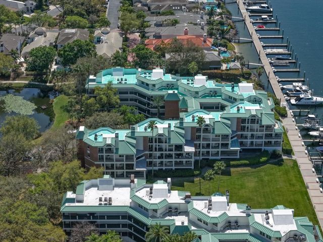 947 SEDDON COVE WAY 947, Tampa, FL 33602