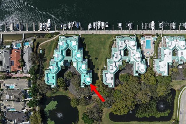 947 SEDDON COVE WAY 947, Tampa, FL 33602