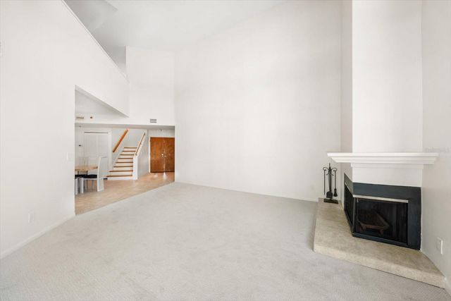 947 SEDDON COVE WAY 947, Tampa, FL 33602