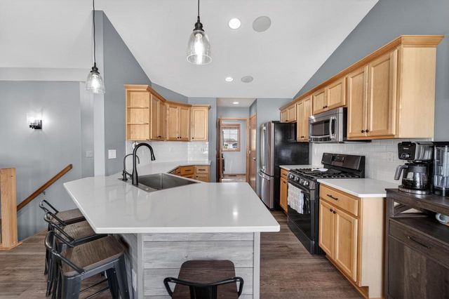 1216 Temple Drive, Mount Horeb, WI 53572