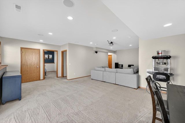 1216 Temple Drive, Mount Horeb, WI 53572