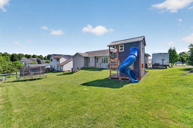 1216 Temple Drive, Mount Horeb, WI 53572
