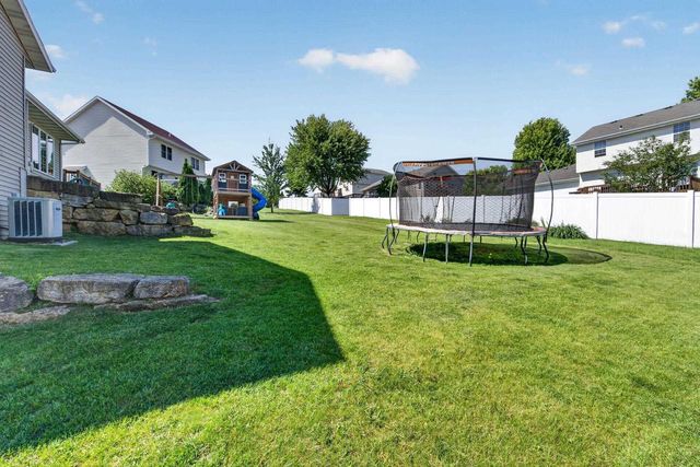 1216 Temple Drive, Mount Horeb, WI 53572