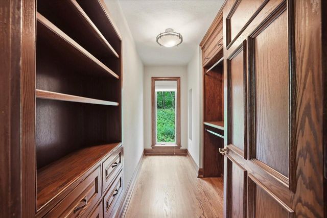 31575 County Road K, Hartland, WI 53029