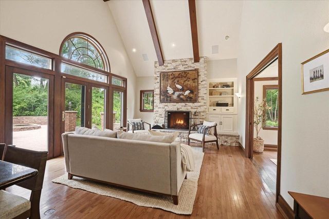 31575 County Road K, Hartland, WI 53029