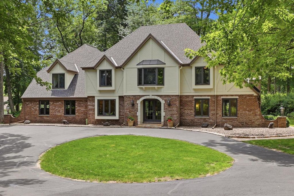 31575 County Road K, Hartland, WI 53029