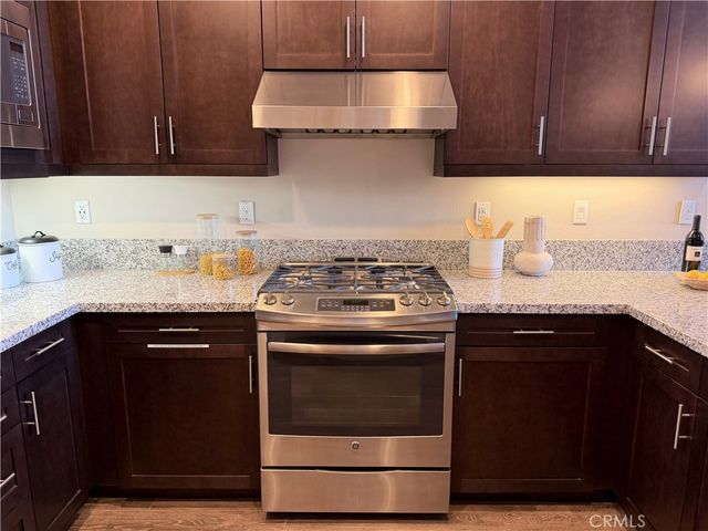 1508 W Artesia Square B, Gardena, CA 90248