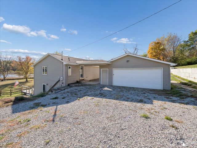 7302 N Lakeview Drive, Cambria Twp, MI 49242