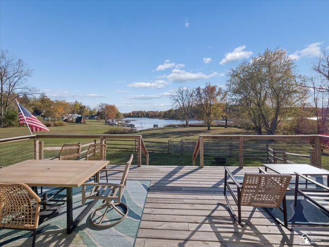 7302 N Lakeview Drive, Cambria Twp, MI 49242