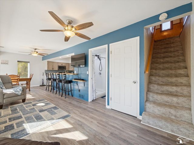 7302 N Lakeview Drive, Cambria Twp, MI 49242