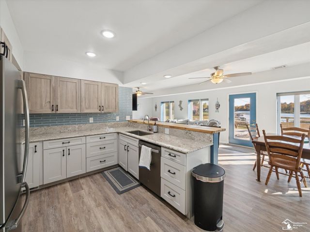 7302 N Lakeview Drive, Cambria Twp, MI 49242