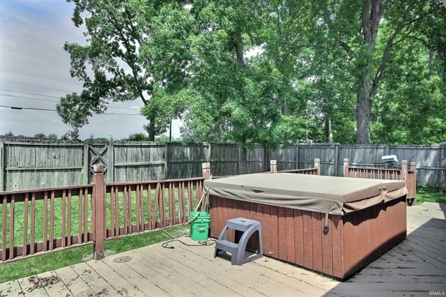 618 Rewill Drive, Fort Wayne, IN 46804