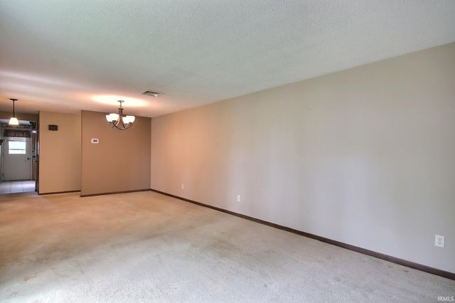 618 Rewill Drive, Fort Wayne, IN 46804