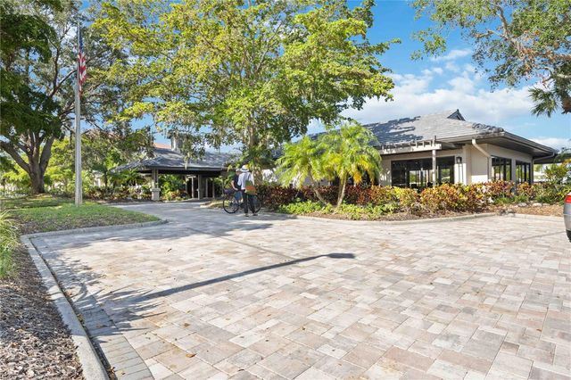 5430 EAGLES POINT CIRCLE 104, Sarasota, FL 34231