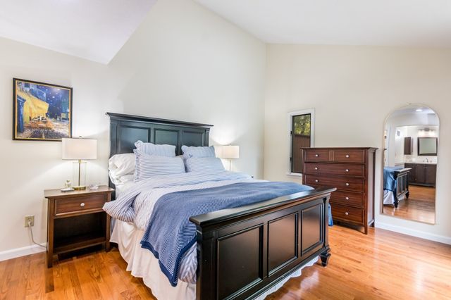 234 Seaward Bend 234, Falmouth, MA 02536