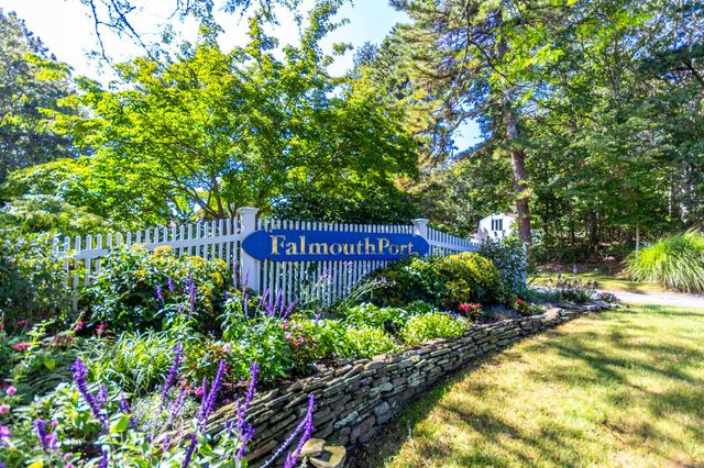 234 Seaward Bend 234, Falmouth, MA 02536
