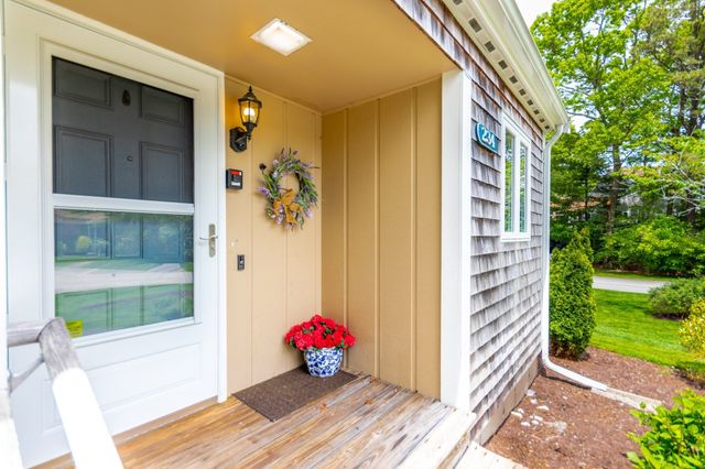 234 Seaward Bend 234, Falmouth, MA 02536