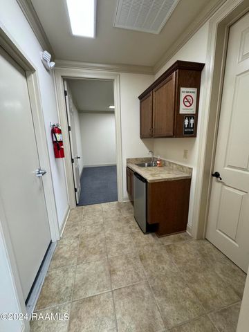 105 Tas Street 101, Scott, LA 70583