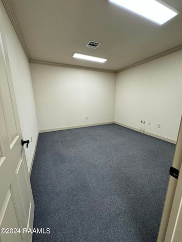 105 Tas Street 101, Scott, LA 70583