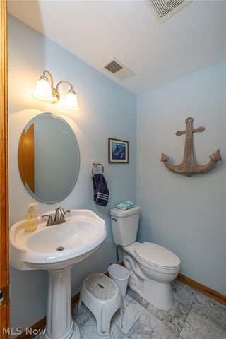 9541 N Bedford Road, Macedonia, OH 44056