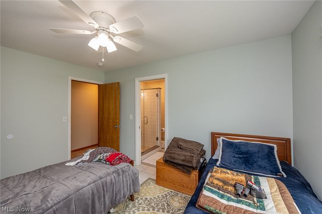 9541 N Bedford Road, Macedonia, OH 44056