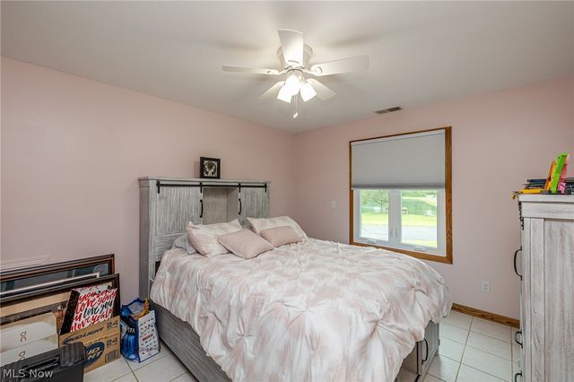 9541 N Bedford Road, Macedonia, OH 44056