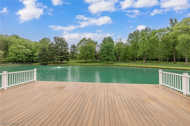 9541 N Bedford Road, Macedonia, OH 44056