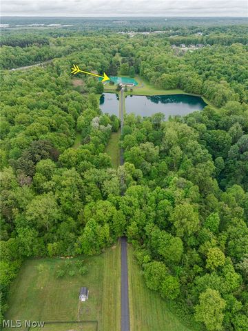9541 N Bedford Road, Macedonia, OH 44056