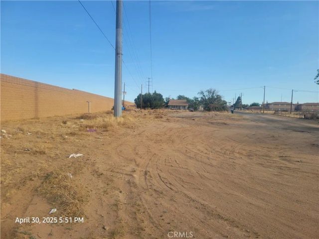 18340 Delicious Street, Adelanto, CA 92301