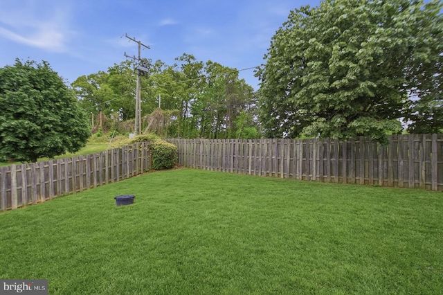 4 WILTSHIRE DR, Stafford, VA 22554