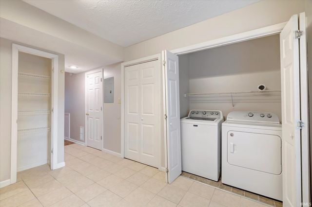 646 E Sherwood Hills Drive, Bloomington, IN 47401