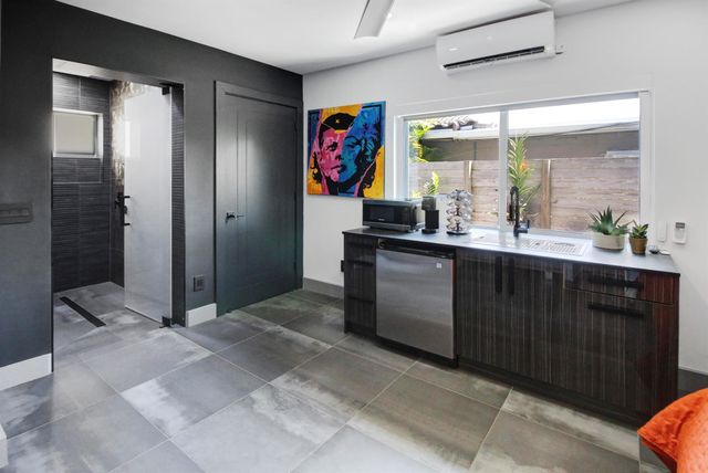 2016 NE 22nd Street, Wilton Manors, FL 33305