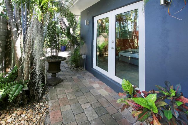 2016 NE 22nd Street, Wilton Manors, FL 33305
