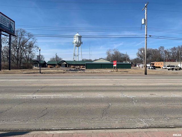 117-121 N MAIN Street, Creve Coeur, IL 61610