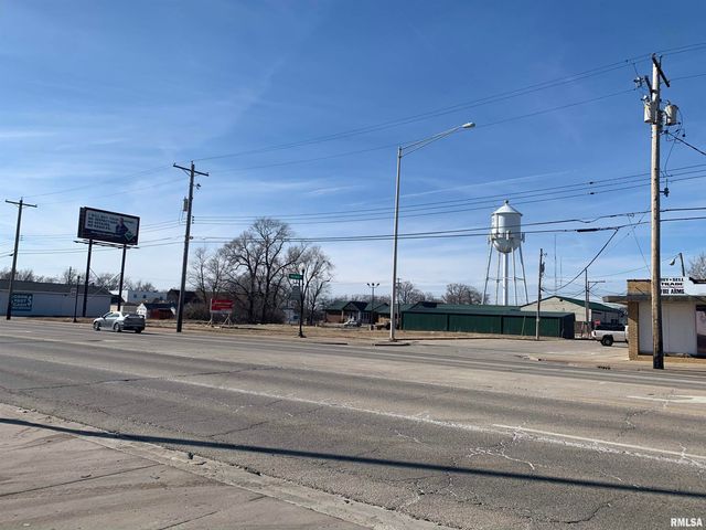 117-121 N MAIN Street, Creve Coeur, IL 61610