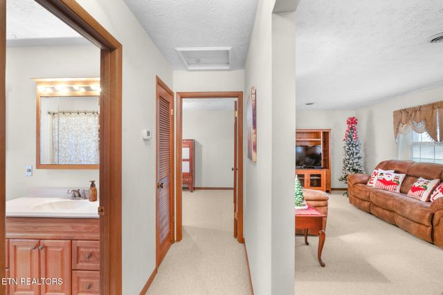 4322 O'hara Drive, Knoxville, TN 37918