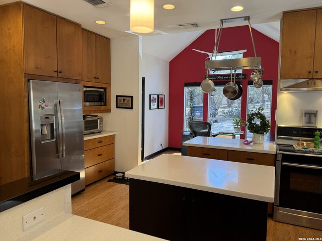 38 Oakwell Farms, San Antonio, TX 78218