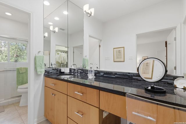 38 Oakwell Farms, San Antonio, TX 78218