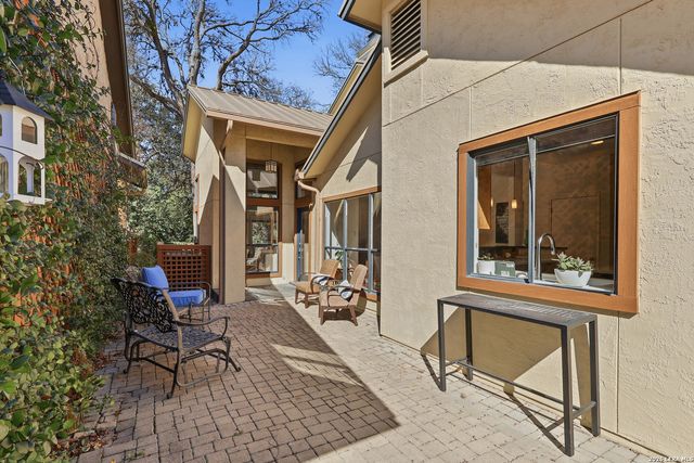 38 Oakwell Farms, San Antonio, TX 78218