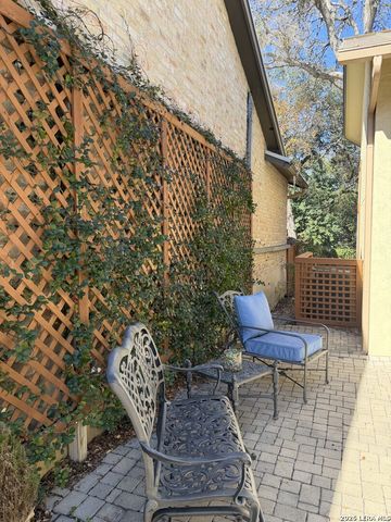 38 Oakwell Farms, San Antonio, TX 78218