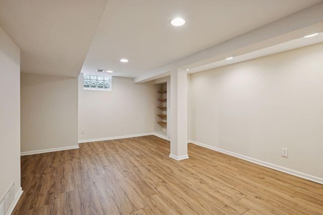 2820 Maryland Avenue S, Saint Louis Park, MN 55426