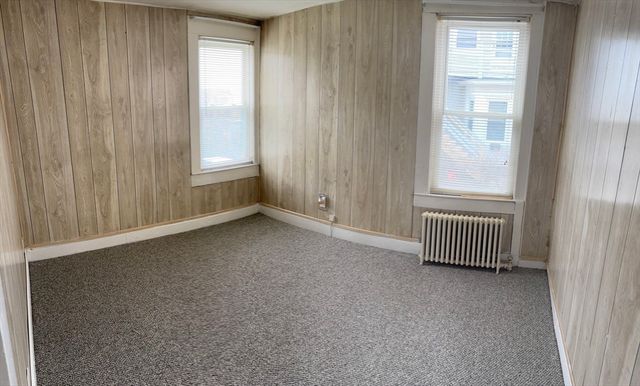 49 Pine 47, Waltham, MA 02453