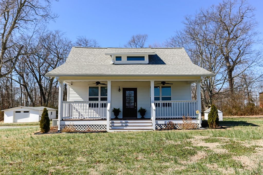 5288 Fred Perry Rd, Springfield, TN 37172