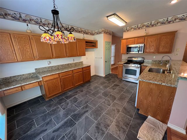 10012 Long Rifle Drive, Fort Worth, TX 76108