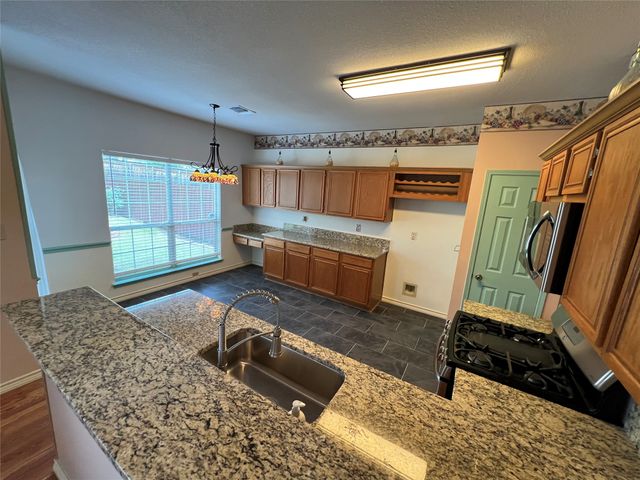 10012 Long Rifle Drive, Fort Worth, TX 76108