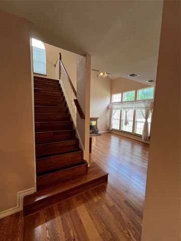 10012 Long Rifle Drive, Fort Worth, TX 76108