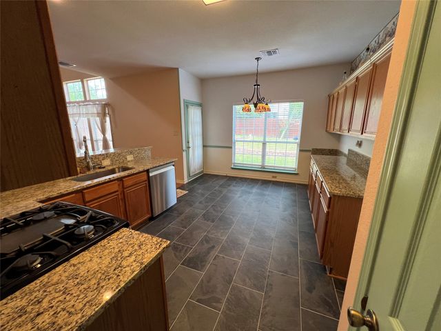 10012 Long Rifle Drive, Fort Worth, TX 76108