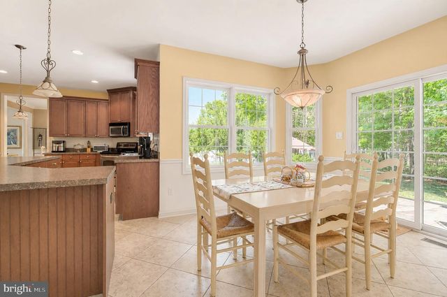 100 MARSHALL DR, Egg Harbor Township, NJ 08234