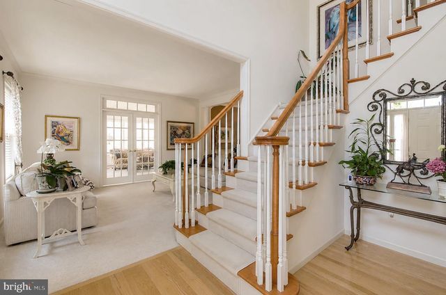 100 MARSHALL DR, Egg Harbor Township, NJ 08234