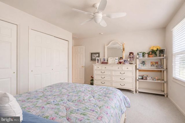100 MARSHALL DR, Egg Harbor Township, NJ 08234